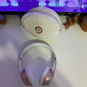Beats Solo Wireless 3 Rose Gold